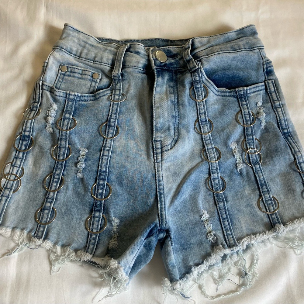 Blue Jean Shorts with Distressed Hem and Paneled Design PreOwned Size S